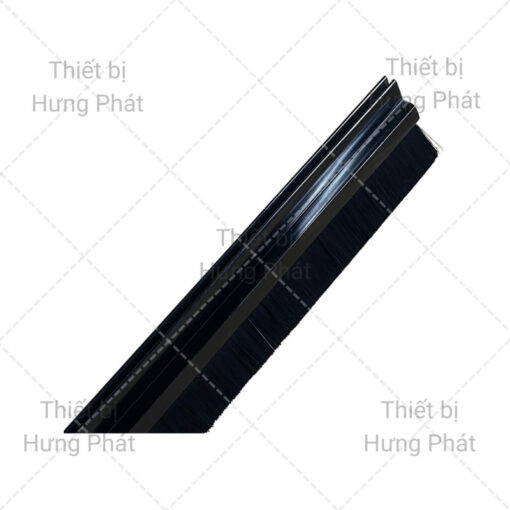 thanh-nep-choi-nhua-thanh-chan-bui-dang-choi-thiet-bi-hung-phat-1